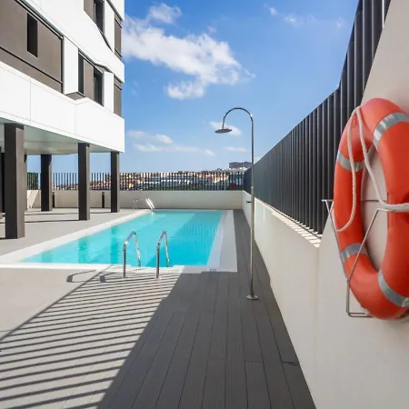 Abora With Pool, Gym And Free Parking